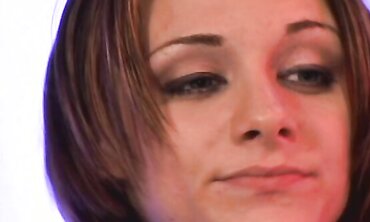 Annie Cruz And Sierra Sinn Have A Super-Steamy Fourway