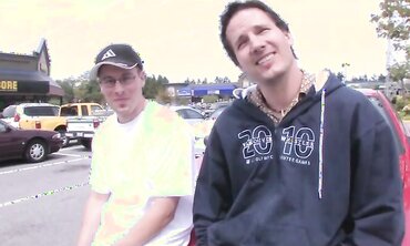Roxie Gets Her Street Tramp Fuck-Holes Crammed By 2 Guys At Once