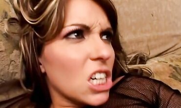 Courtney Cummz Likes Getting Dumped With Spunk