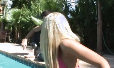 Nikki Kane Likes Taking Pulsing Fuckpole