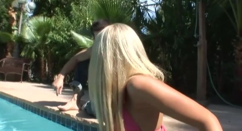 Nikki Kane Likes Taking Pulsing Fuckpole
