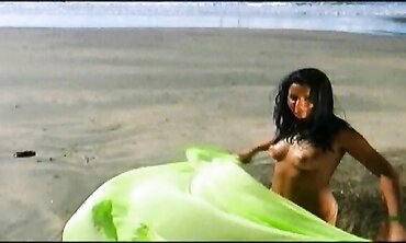 Ju Pantera Enjoys Dream Island