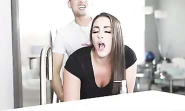Melanie Hicks Gets Her memory on Her Strict Stepmom