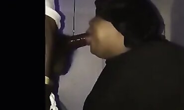 Chicago Gives Deepthroat Blowjob And Facial