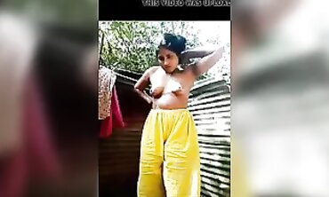 Village Beauties Enjoy a Hot Bath