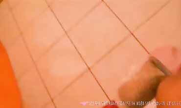 Vends-ta-culotte: Fledgling Lovers Anal Fuck-a-thon in the Toilet