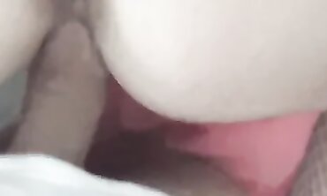 Amateur Swingers Enjoy a Bi-Racial Threesome Party