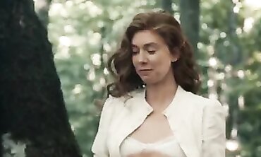 Vanessa Kirby and Katherine Waterston in The World to Come