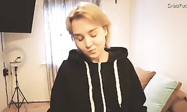 Russian Amateur Hairdresser Gets Paid Anal Creampie at Home
