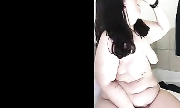 Amateur BBW Pulverizes Herself With a Sex Toy in the Bathroom
