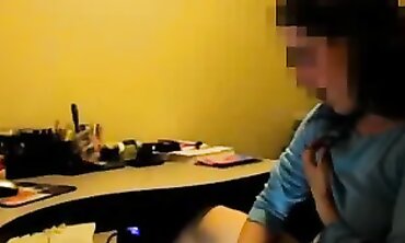 Amateur Webcam Cybersex With A Stranger