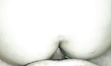 Brazilian Amateur POV Creampie on Hairy Pussy