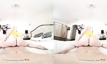 Diana Grace in Snow Milky Cosplay Takes a Big Cock