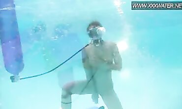 Minnie Manga Orgasms Underwater in the Pool