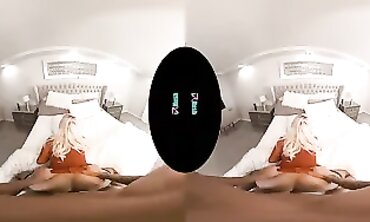Anna Nicole West Takes Quinton James in VR