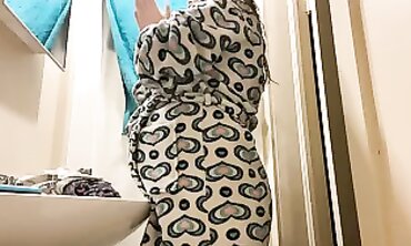 39 Weeks Pregnant MILF Undresses in Bathroom with Milk-Filled Boobs