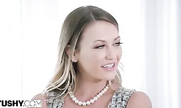 Adira Allure Gets Wide Open Until She Squirts