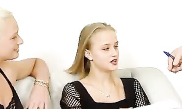 2 geile Muschis und der Hitachi Teser