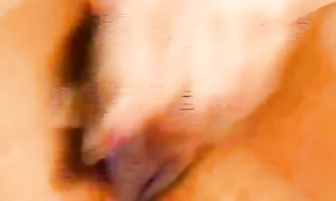 Solo MILF Seduction: Big Ass Mom Masturbates With Toys