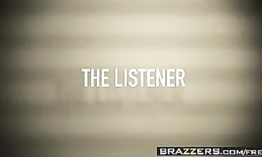 Nicole Bexley Rocks The Listener Gig With Her Phat Body
