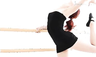 Zlata: Molten Gymnast Nude Performance