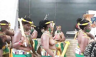 Ebony Beauties Show Off Their Big Boobs and Asses
