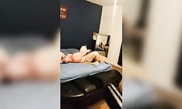 Glasses-Wearing MILF Gets a Sensuous Smashing
