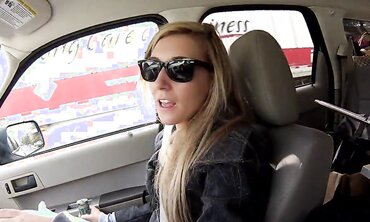 Lilly Banks Wants Father To Witness Her Get Plowed