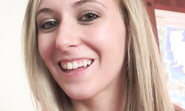 Lilly Banks Wants Father To Witness Her Get Plowed