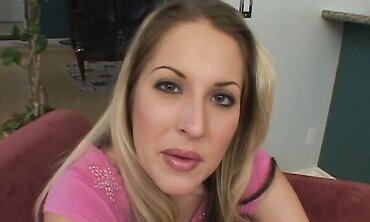 Chelsie Gargles Off 2 Shafts And Even Gets A Double Penetration Before The Inner Cum Shot