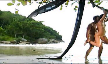 This Dark-Skinned Crevice Likes The Tropical Islands