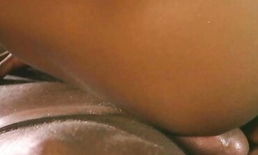 Crazy Dark Skinned Island Dame Gets Banged Outside