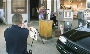 Super-Naughty Mechanic Has A Mind-Blowing Assets And She Luvs To Be Humped On Top Of Vans