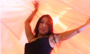 Isabella And Paulina Presley Part Their Slit Lips For A Yam-Sized Clear Fuck Stick