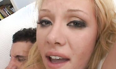Jennie Marie Likes Attention