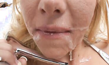 Jennie Marie Likes Attention
