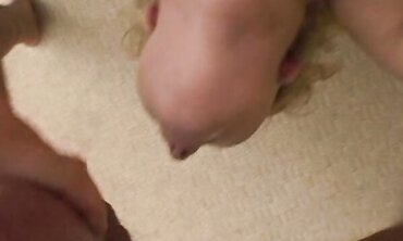 Georgia Peach Enjoys Fellating Jizz Bubbles