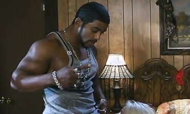 Missy Monroe Luvs To Have Torrid Multiracial Fuckfest