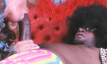 Tommi Rose Have Romantic Fuckfest On A Heart Shaped Sofa