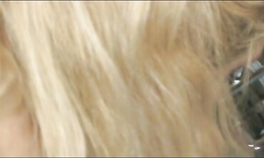 Kinzy Jo Enjoys Tonguing Jism