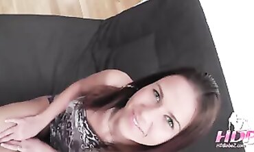 POV: Queen Muff Cheats on Her Boyfriend for a Money Shot