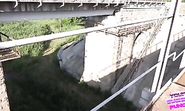 Caught on the Railroad: Russian Amateur Blowjob and Doggystyle Fuck