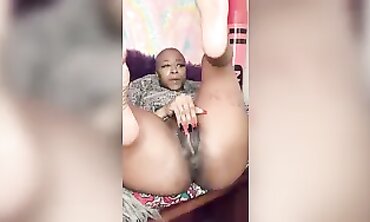 BiggSluttEnergyy21 Squirts From Double Anal Toy Play
