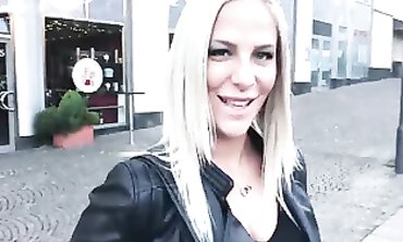 Blonde Amateur POV: Lara Cumkitten Gets Screwed by a Stranger