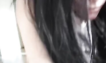 POV Casting: Reife Brünette im Hardcore-Party-Amateurvideo