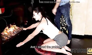 Leanne Lace's Bizarre Husband Gets Stuck
