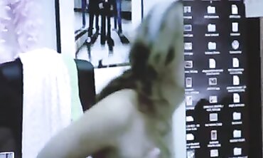 Natalia Rossi Gets Hardcore Blowjob and Squirts