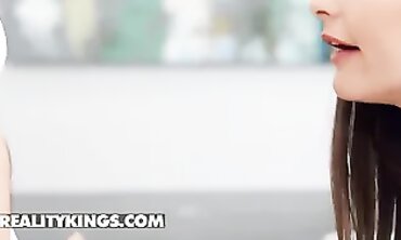 RealityKings: Aften Opal's First Hardcore Experience