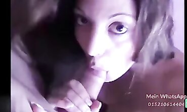 POV Blowjob mit Heißen Deutschen Brünnette