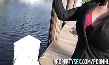Real Estate Agent Priya Price Gives Customer Oral and Hookup